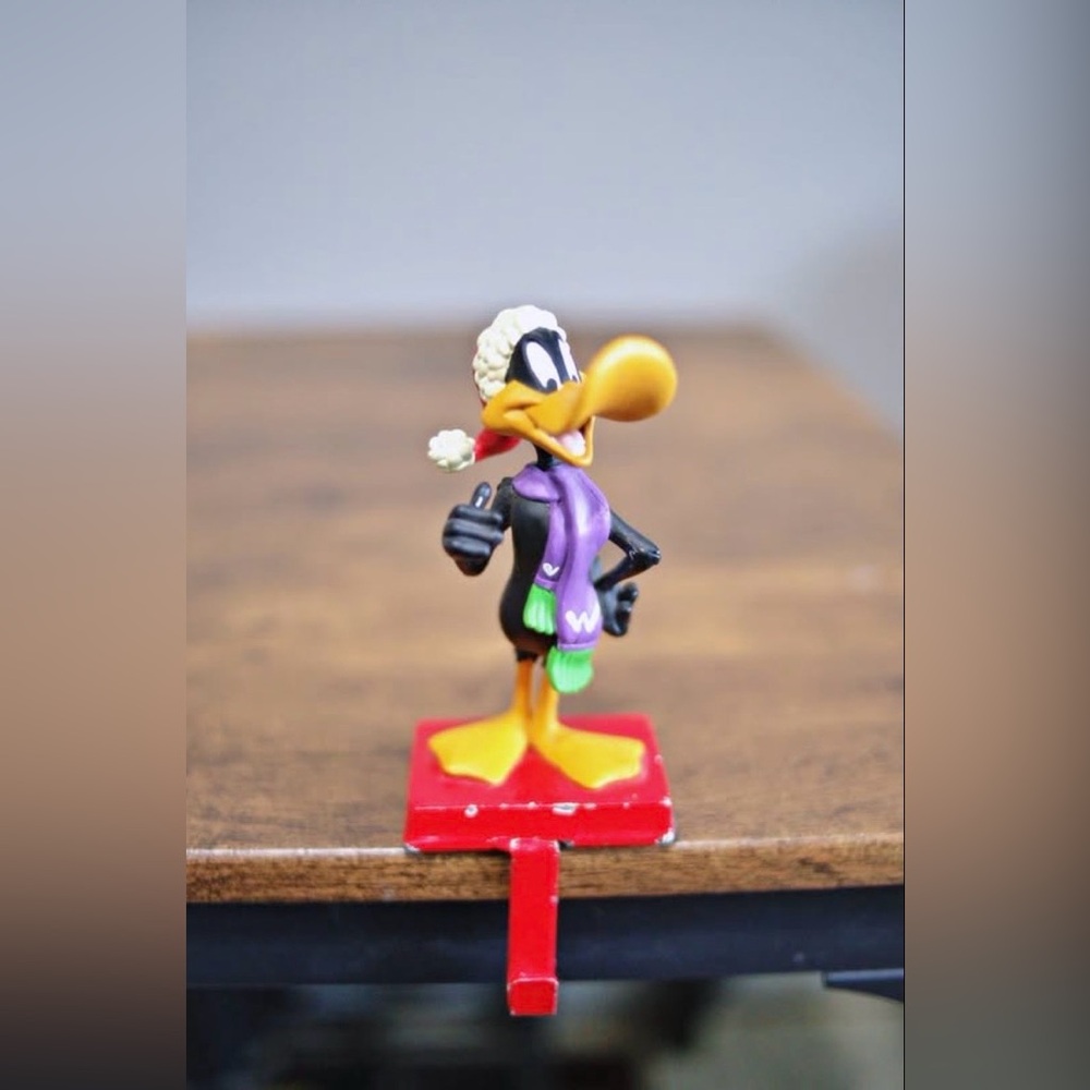 Vintage 1990’s Warner Bros Daffy Duck Christmas Stocking Holder